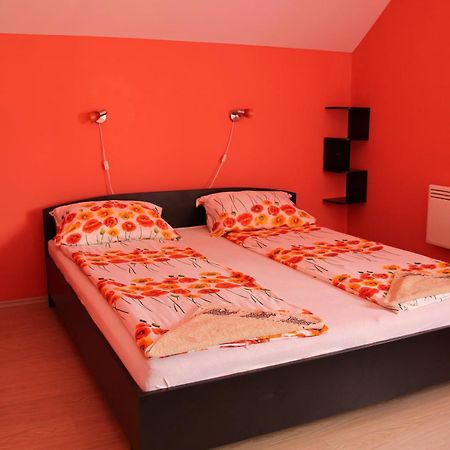 Bed and Breakfast Szasz&Szasz Panzio Gheorgheni  Zewnętrze zdjęcie