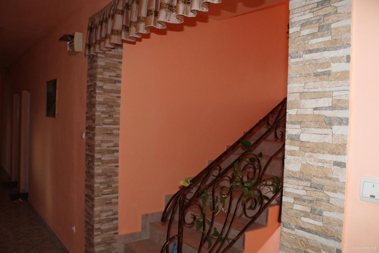Bed and Breakfast Szasz&Szasz Panzio Gheorgheni  Zewnętrze zdjęcie
