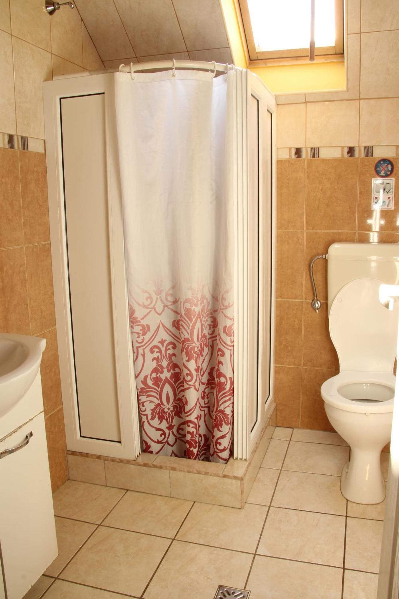 Bed and Breakfast Szasz&Szasz Panzio Gheorgheni  Zewnętrze zdjęcie