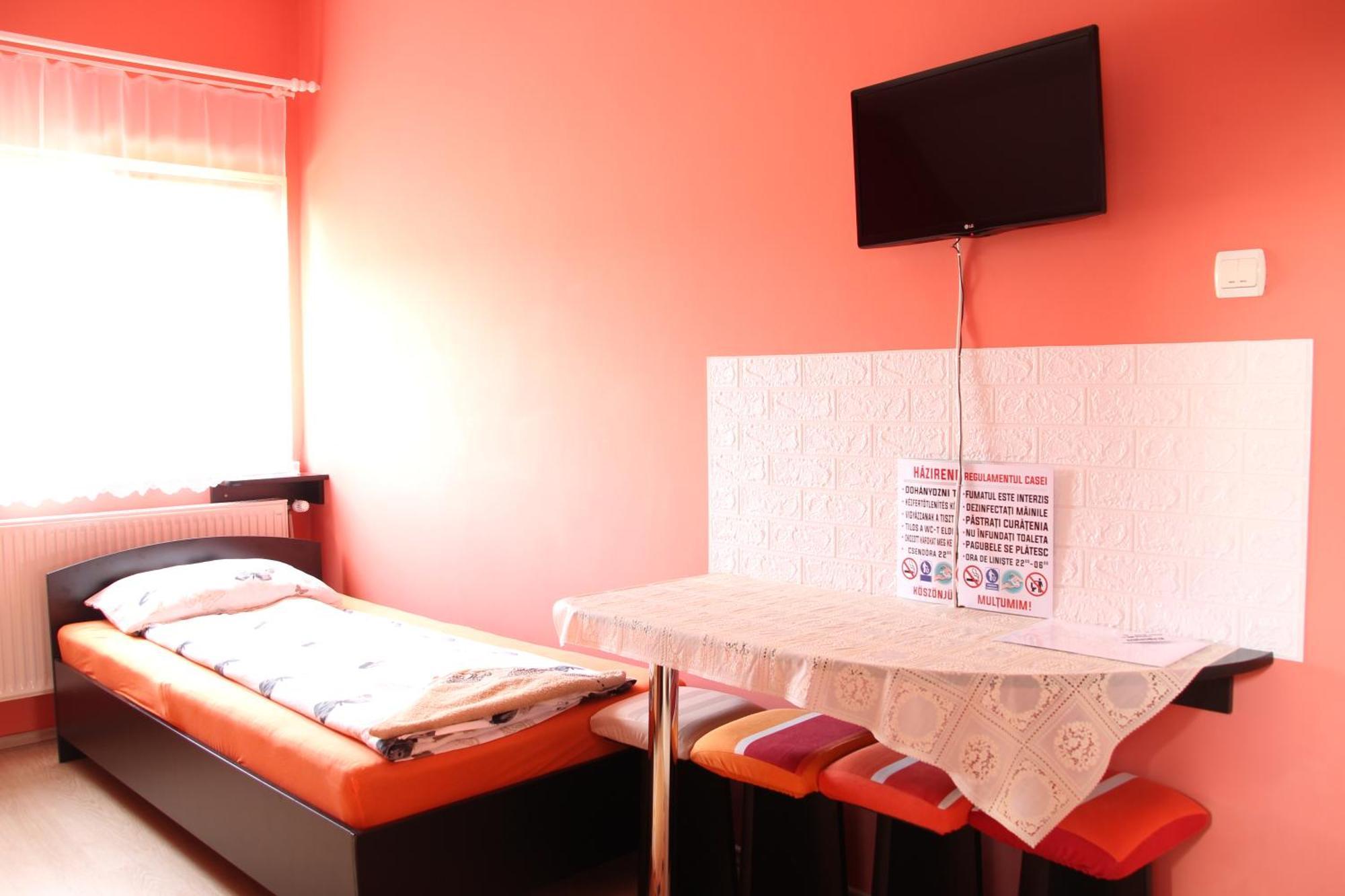 Bed and Breakfast Szasz&Szasz Panzio Gheorgheni  Zewnętrze zdjęcie